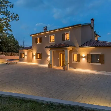 Anima By 4*