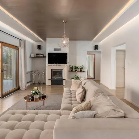 Anima By 4*